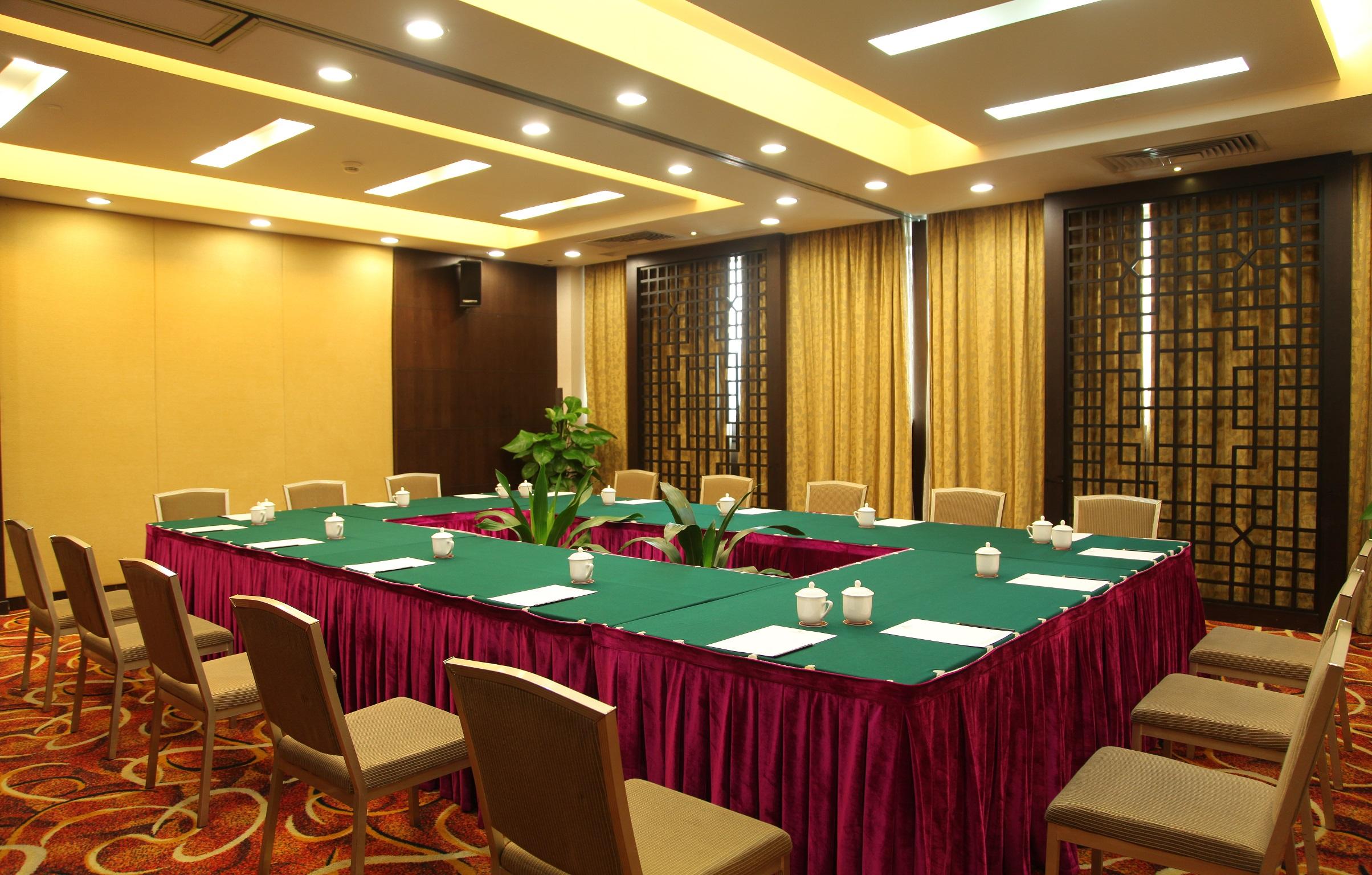 โรงแรม โรงแรมแลนด์มาร์ค อินเตอร์เนชั่นแนล