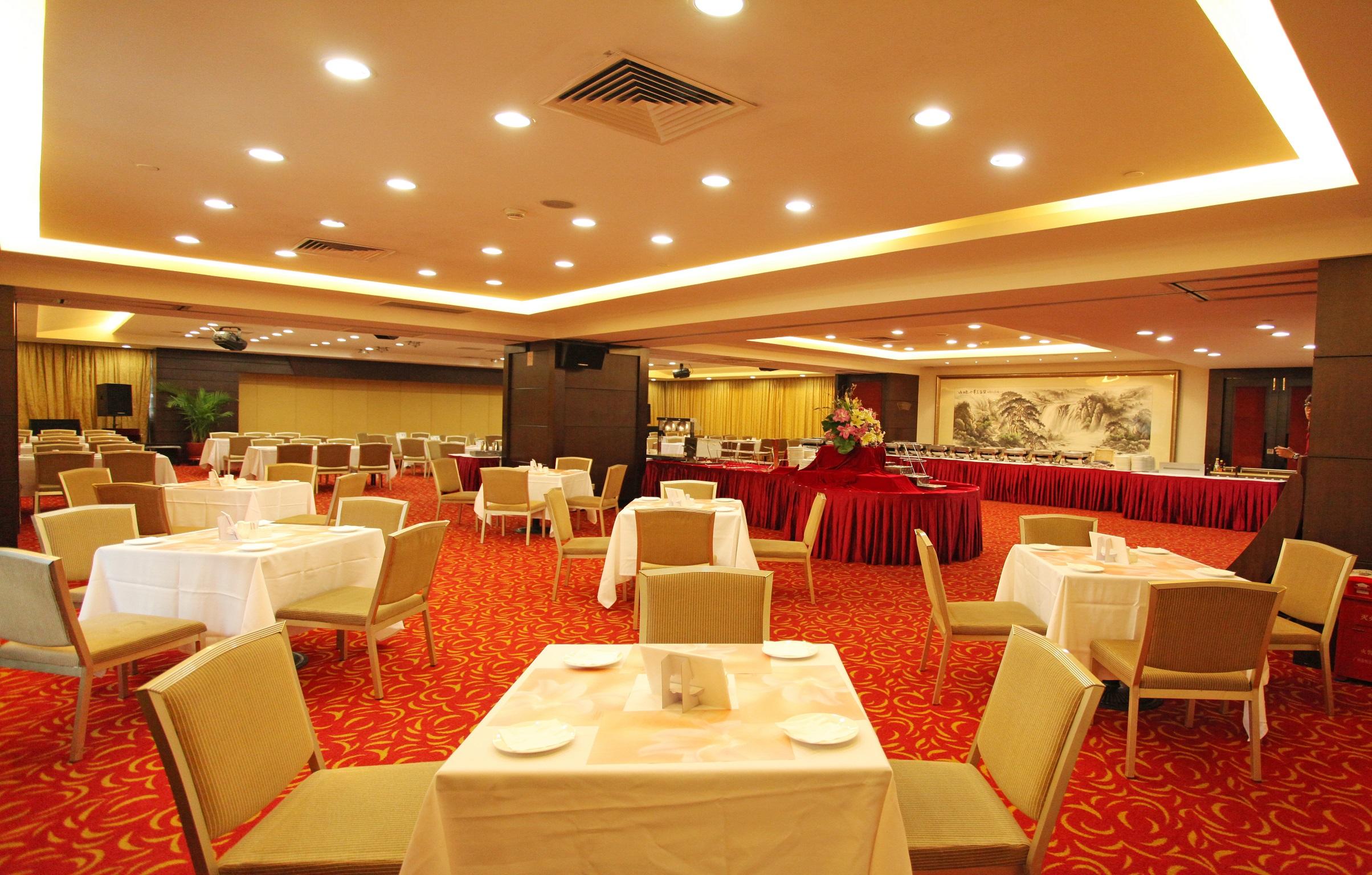 โรงแรม โรงแรมแลนด์มาร์ค อินเตอร์เนชั่นแนล 4*