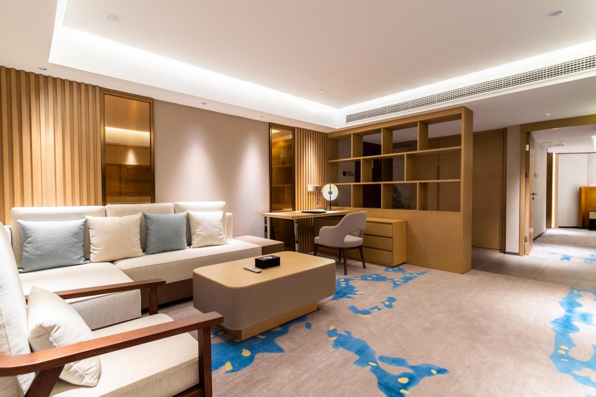 โรงแรมแลนด์มาร์ค อินเตอร์เนชั่นแนล